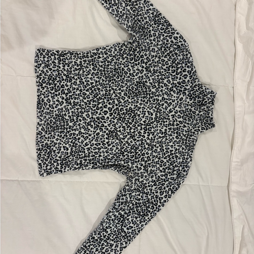 Brandy Melville Black and White Cowl Neck Long Sleeve